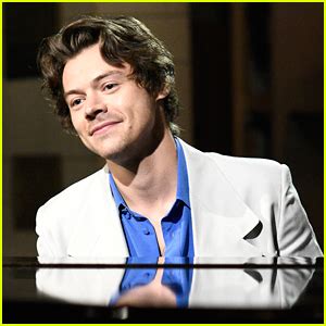 Harry Styles Reveals Official Track List For Fine Line Album Harry