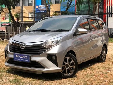 OLX AUTOS TDP 6 JT Daihatsu Sigra 1 2 R Deluxe Bensin Silver 2020