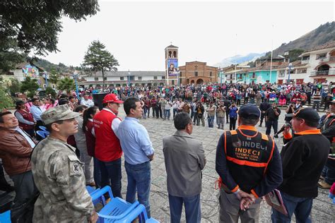 MINISTRO DE DEFENSA LLEVÓ AYUDA HUMANITARIA A LOCALIDADES Flickr