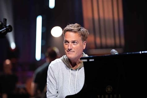 10 Best Michael W Smith Songs of All Time - Singersroom.com