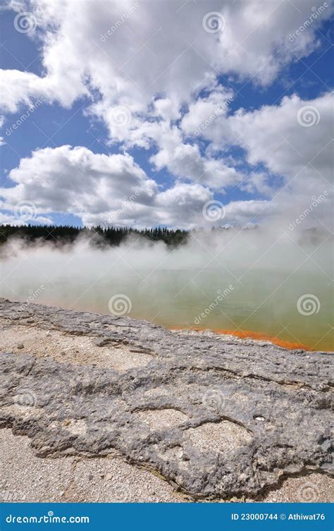 Wai-O-Tapu in Rotorua, New Zealand Stock Photo - Image of spring, park: 23000744