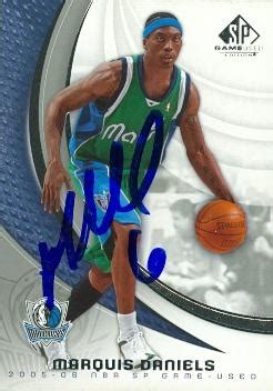 Marquis Daniels Autographed Basketball Card Dallas Mavericks