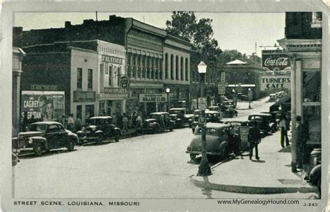 Louisiana, Missouri, Street Scene, vintage postcard, historic photo