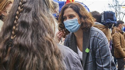 Ayuso Pasa En Horas De Manifestarse Contra La Ley Cela A Despedir