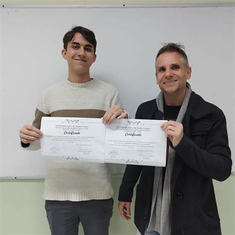 Faculdade Ideau Realiza Entrega Da Bolsa M Rito Ideau Passo Fundo