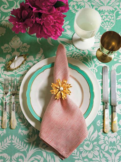 Napkin Folding Techniques To Dress Up Your Table