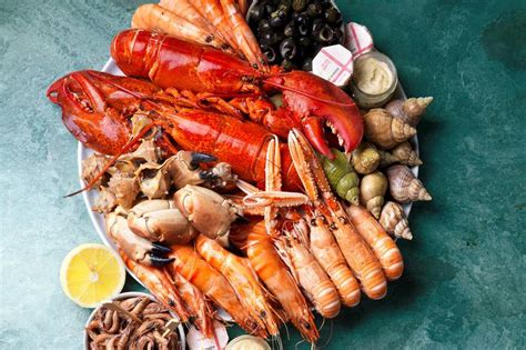 Le Plateau De Fruits De Mer Personnes Le Belem Mon March Fr