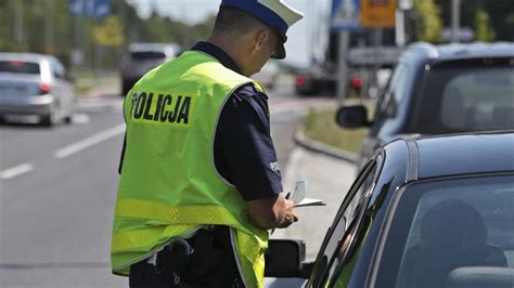 Policja B Dzie Mia A Terminale W Radiowozach Za Mandat Zap Acisz Kart