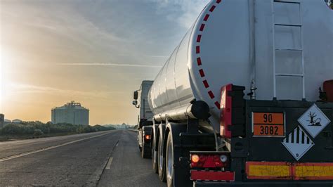 Explosion D Un Camion Citerne Sur Lautoroute Est Ouest Les