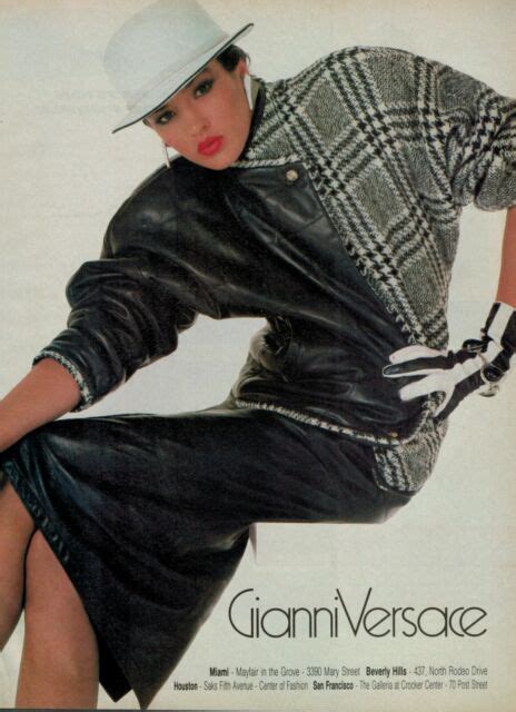 1983 Gianni Versace Janice Dickinson Ph Avedon Magazine Print Ad