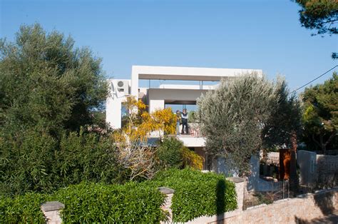 AUF DEN KOPF GESTELLTE ARCHITEKTUR IN CALA LLOMBARDS