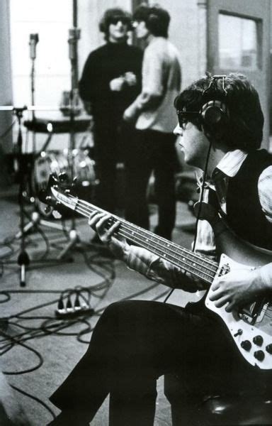 29 best Rickenbacker Bass Players images on Pinterest | Rickenbacker ...