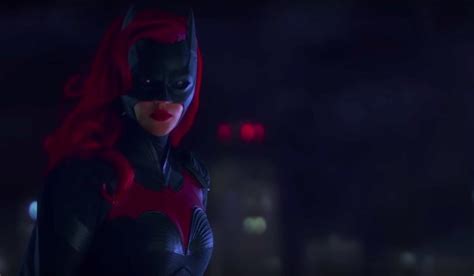 New Batwoman Series Features First Out Lesbian Superhero Citizen Truth