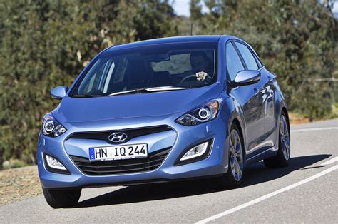 Hyundai I30 16 Crdi Blue Drive Style Nav 2012 Review Autocar