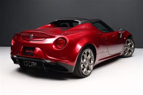 1 600 Mile 2020 Alfa Romeo 4c Spider 33 Stradale Tributo For Sale On Bat Auctions Sold For