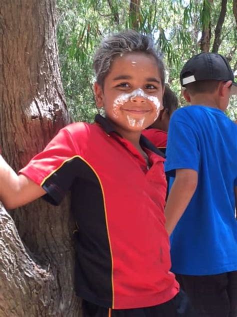 Djidi Djidi Aboriginal School Turns Twenty Sbs Nitv