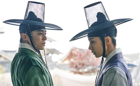 Netflix K-drama Captivating the King: Jo Jung-suk, Shin Se-kyung in