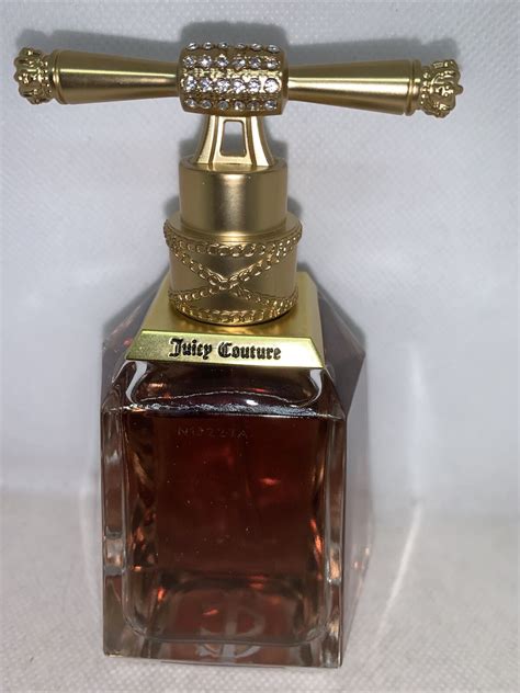 Juicy Couture I Am Juicy Couture Eau De Parfum Spray 34 Oz New Ebay