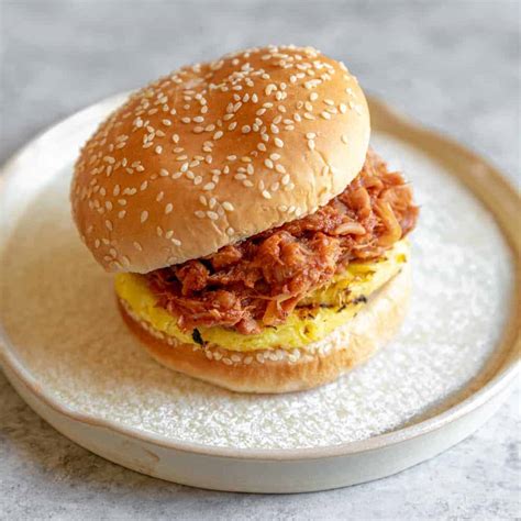 Bbq Jackfruit Sandwiches Recipe Delish Knowledge