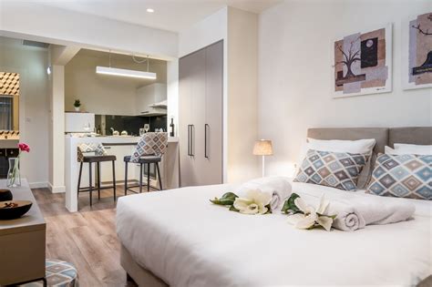 Zimmer Urban Nest Suites And Apartments Athen • Holidaycheck Athen