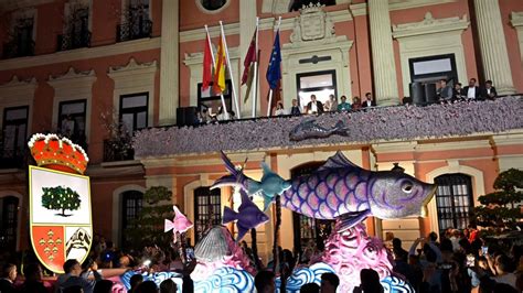 Testamentos desfiles y mucha música estas son las actividades del