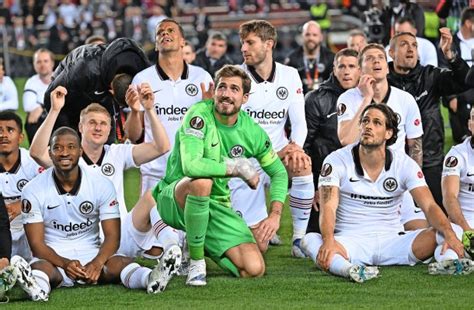 Bilderstrecke Zu Wie Eintracht Frankfurt Der Coup Beim Fc Barcelona Gelang Bild 1 Von 11 Faz