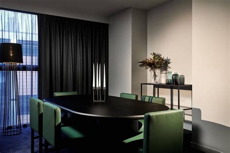 MIDNIGHT HOTEL, AUTOGRAPH COLLECTION HOTEL CANBERRA