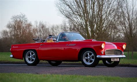 Classic convertibles: iconic drop-top vehicles