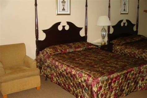 Cedars Inn Lewiston In Lewiston Find Hotel Reviews Rooms And Prices