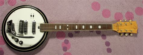 Deliverance? – 1968 Kawai CB-2V Banjo Electric Guitar – Drowning in Guitars!