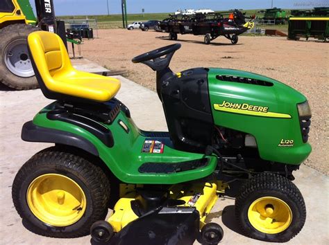 2004 John Deere L120 Lawn And Garden And Commercial Mowing John Deere