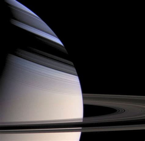 NASA announces stunning images of Saturn