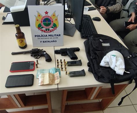 Pol Cia Militar Apreende Papelotes De Maconha E Mais Kg De