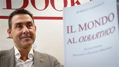 Libro Di Vannacci Studiato Al Liceo Di Francavilla Fontana Brindisi