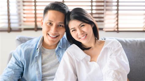 5 Tanda Suami Yang Tulus Mencintai Istri Tersayang Relationship