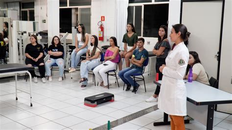 Calouros Participam De Aula Inaugural De Fisioterapia Na Clifor Unifor Mg