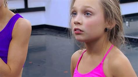 Dance Moms Melissa Comes Back And Trapped Group Rehearsal S2e11