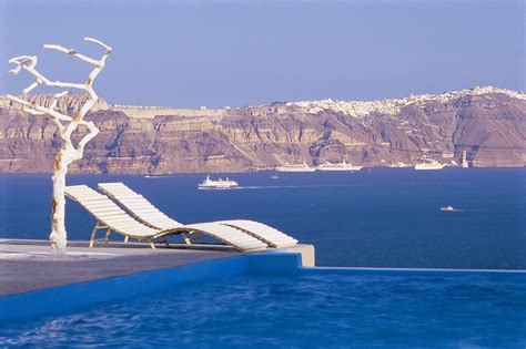 Passion For Luxury : Astarte Suites - Santorini