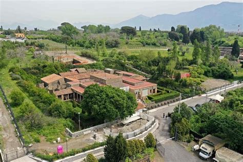 ‘Ancient Roman’ solar roof tiles power Pompeii villa | The Straits Times