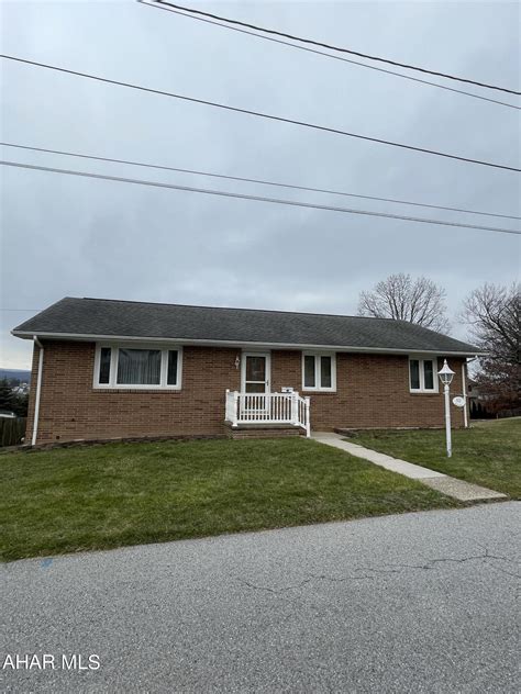 1422 Tyler Avenue Altoona Pa 16602 Mls 73914 Coldwell Banker