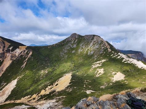 晴天🌞から冷たい霰🌨️に😣 ニュウ・東天狗岳・西天狗岳・根石岳・中山・丸山 まっちーさんの八ヶ岳（赤岳・硫黄岳・天狗岳）の活動日記