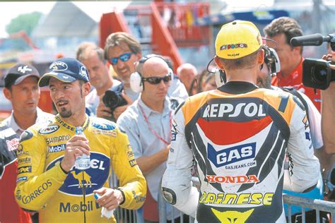 2001: Rossi ruffles feathers in the final 500cc year | MoreBikes