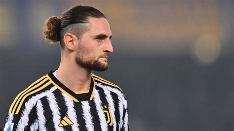 Juventus Grande Colpo A Centrocampo Via Rabiot Foto