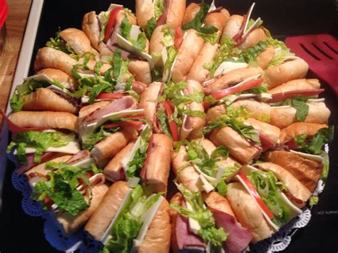 Beautiful sub tray | Sandwiches party tray, Party sandwiches, Catering ...