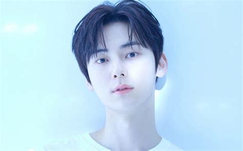 Hwang Minhyun Reported To Enlist In March ZAPZEE Premier Korean