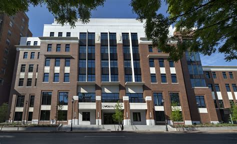 VCU finishes construction of $125M STEM building on Franklin St