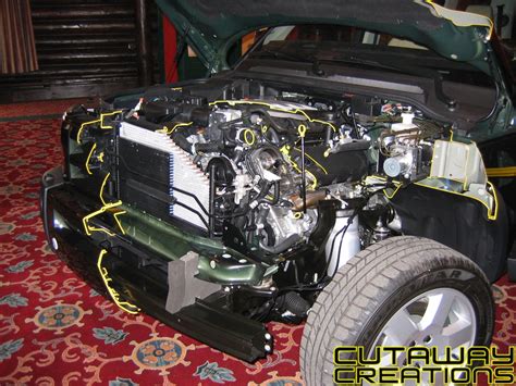 Land Rover LR3 2005 Cutaway Creations