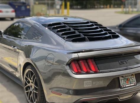 Rejilla Ventana Trasera Louver Gloss Black Mustang Fastback