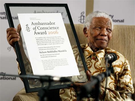 Nelson Mandela Prix Ambassadeur De Conscience 2006 Amnesty International France