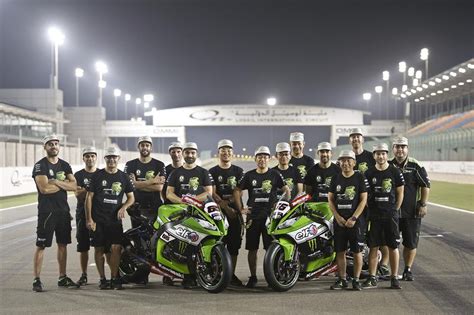 SBK Qatar 2015 Kawasaki Saluta La Stagione Con Due Podi Per Sykes Ed